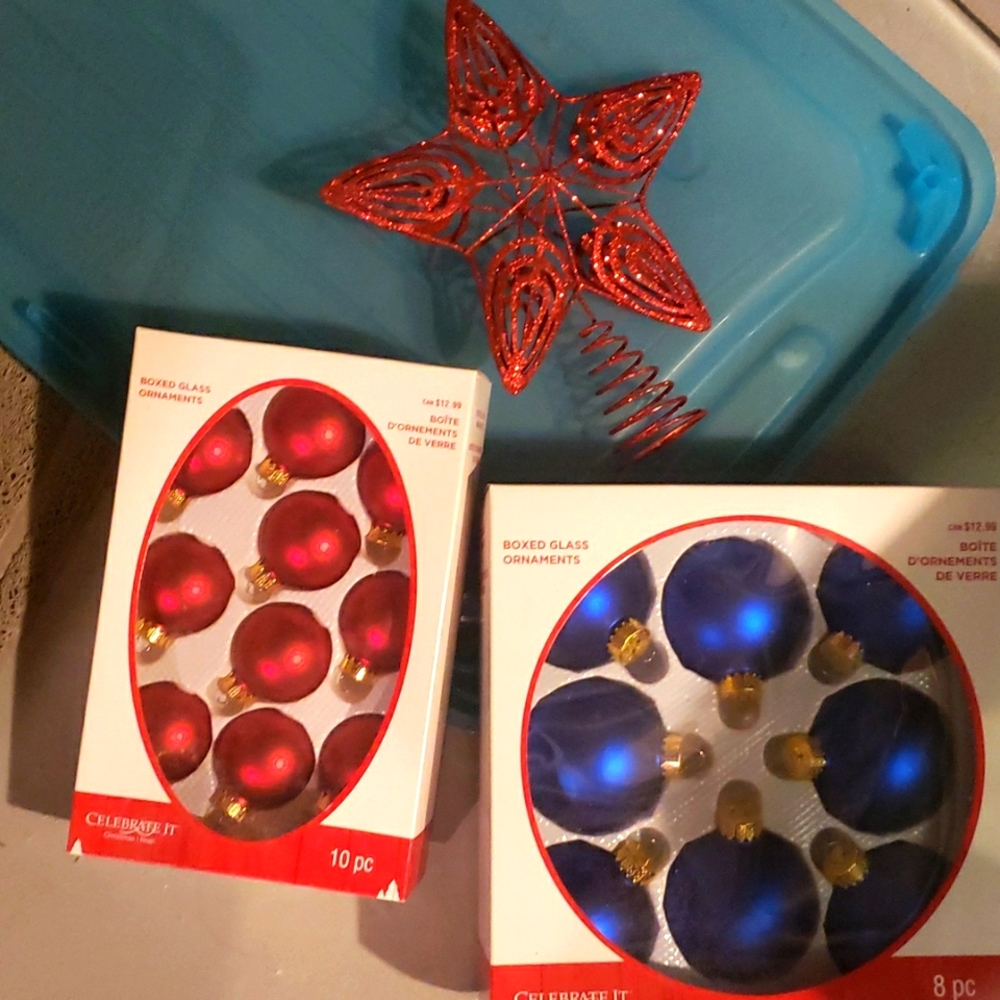 Holiday ornament bundle
